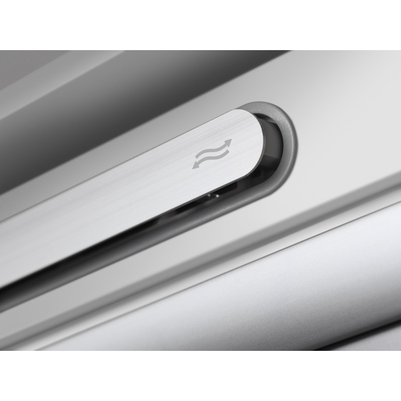 Okno dachowe VELUX GLU 0061B 78x118 cm dolne otwieranie, pakiet 3-szybowy