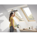 Okno dachowe VELUX GLL 1061 MK08 78x140 cm górne otwieranie, pakiet 3-szybowy, drewniane
