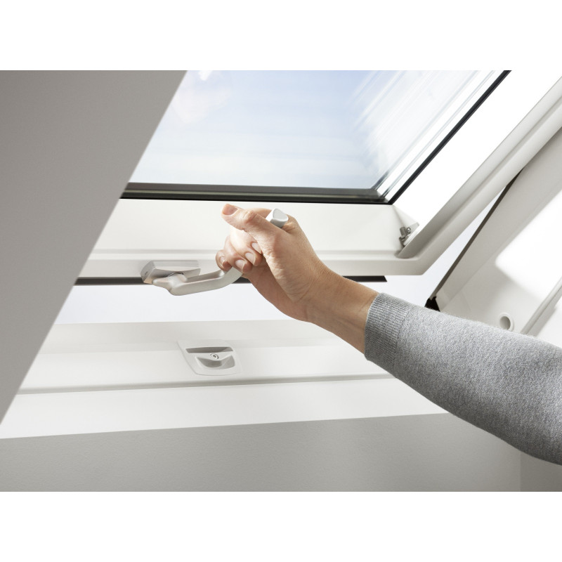 Okno dachowe VELUX GLU 0064 MK08 78x140 cm górne otwieranie, 3-szybowe powłoką łatwo zmywalną oraz redukcją szumu deszczu